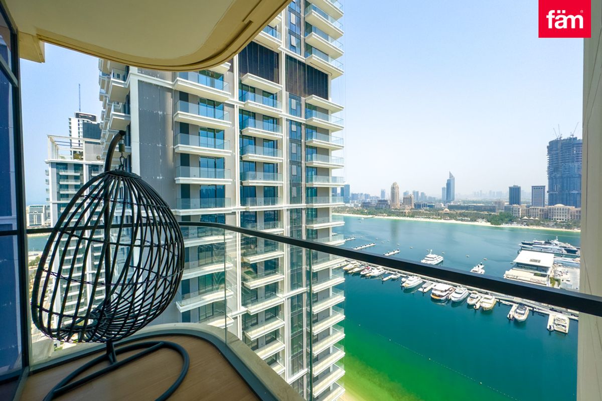 Fully Furnished | Vacant | Private Beach