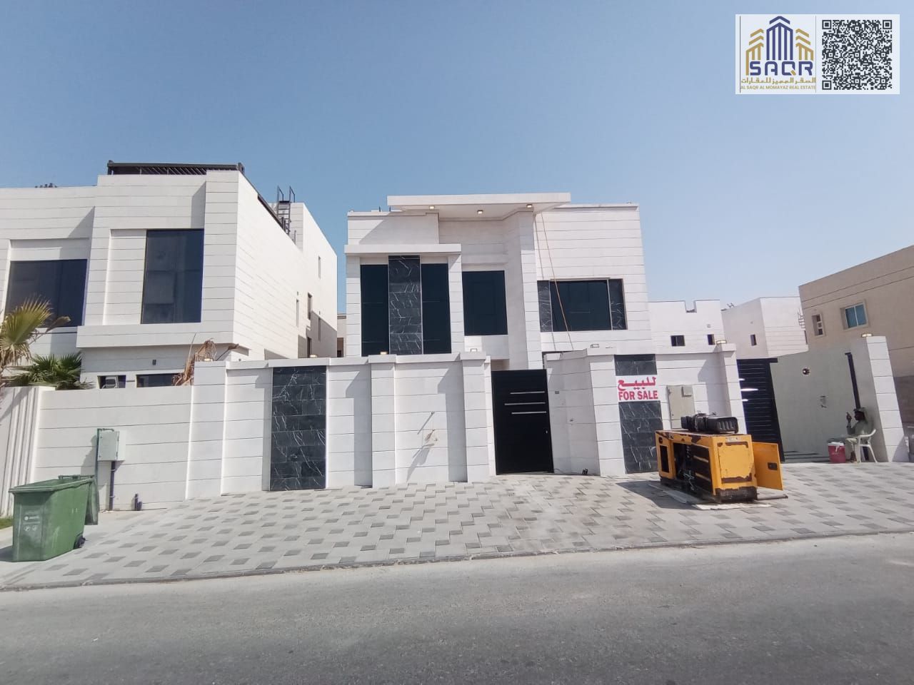 Ready-to-move-in villa with everything included and a swimming pool / freehold for life / including fees