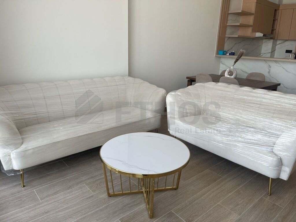 Luxury 1BHK | Fully Furnished | Close to Mall