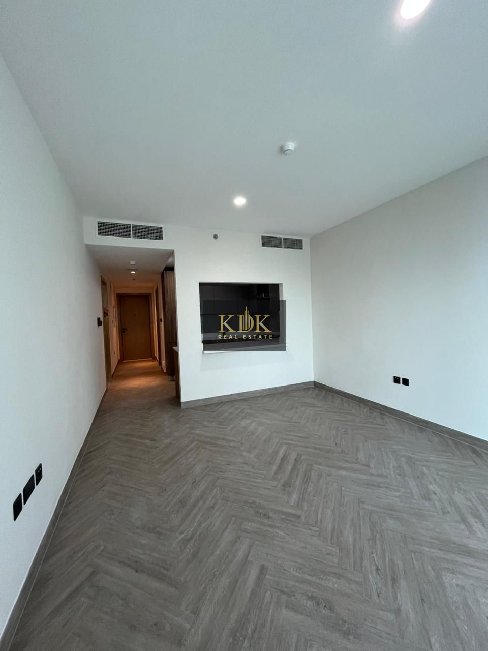 Fitted Kitchen | Brand New | Ready To Move