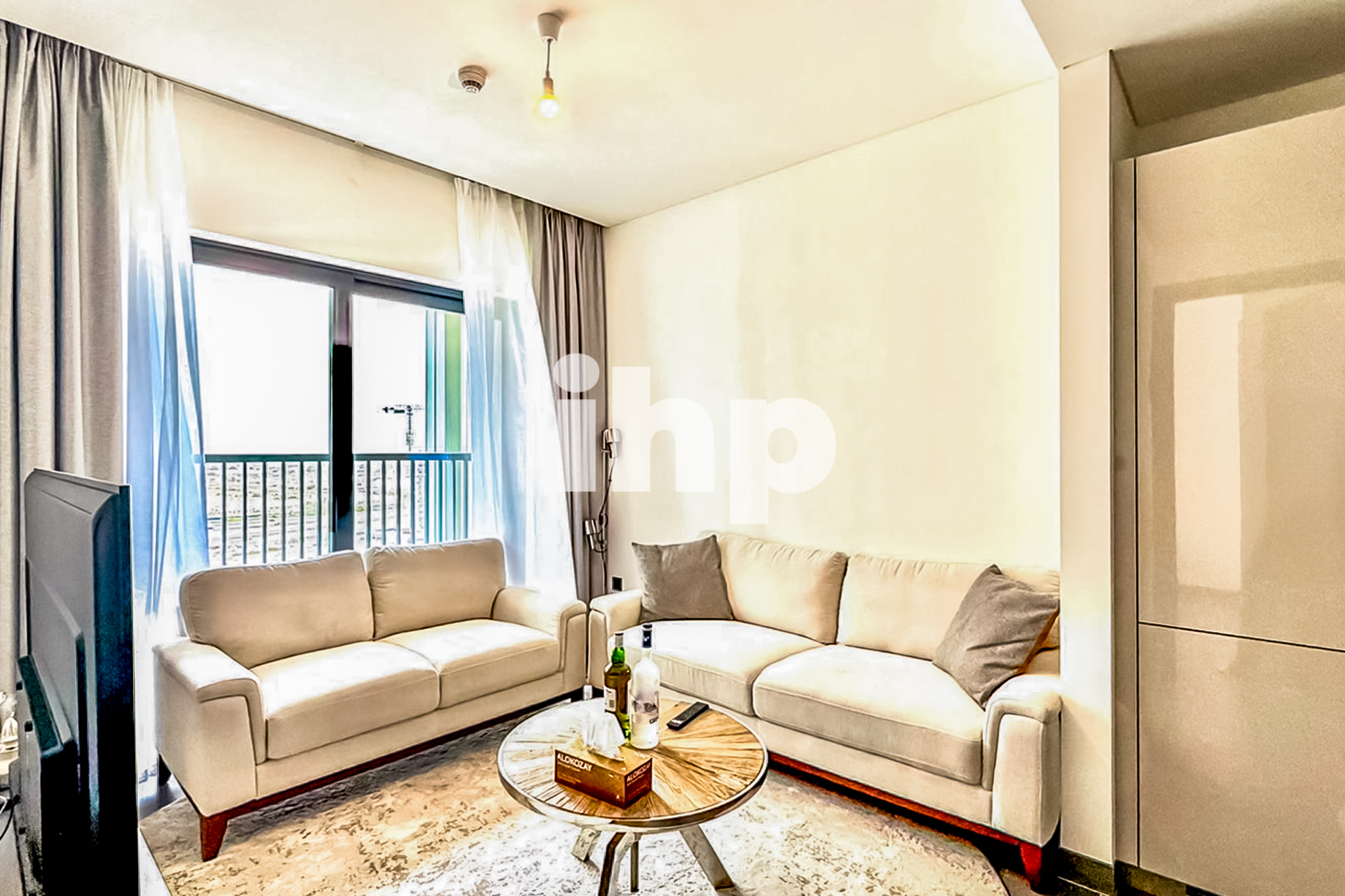 Ready to Move | 1BR | City View | Great Location