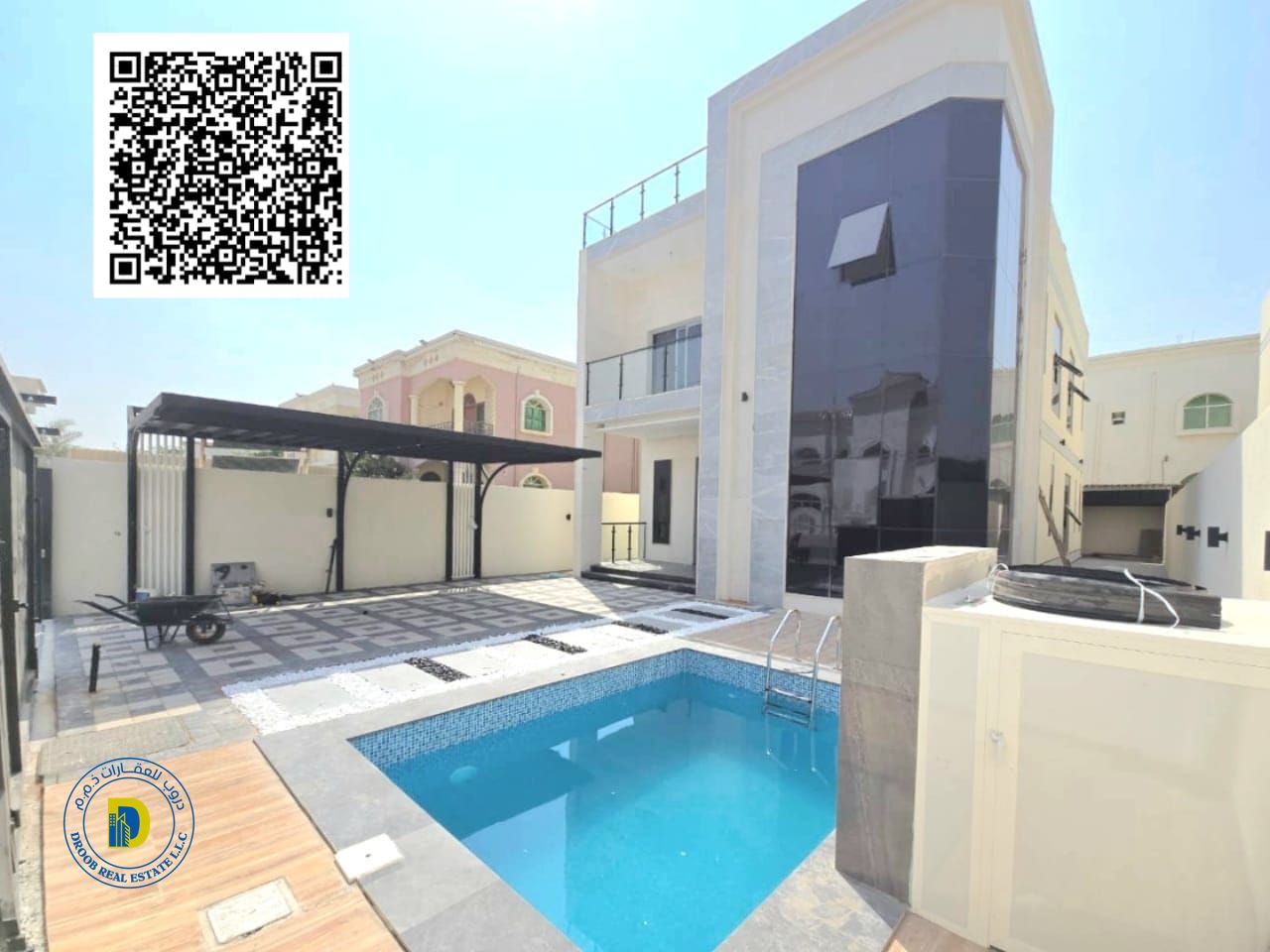 For sale in Rawda 3, a modern villa with 5 rooms and a swimming pool, at an excellent price.