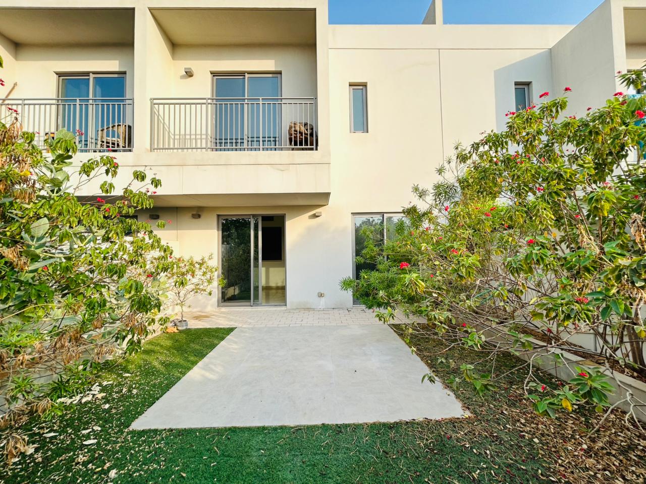 Specious offer 3 badroom with maid and balcony in al zahia community price 135k