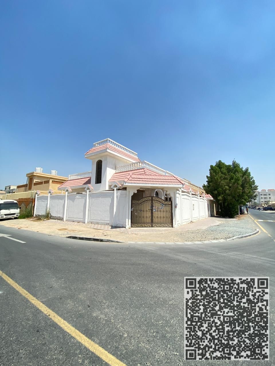 5 BADROOM VILLA AVIALBLE FOR SALE IN RAWDA 02 AJMAN