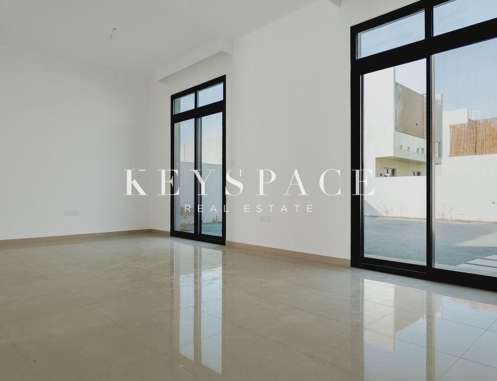 Fully Furnished Villa | Prime Location | Resale