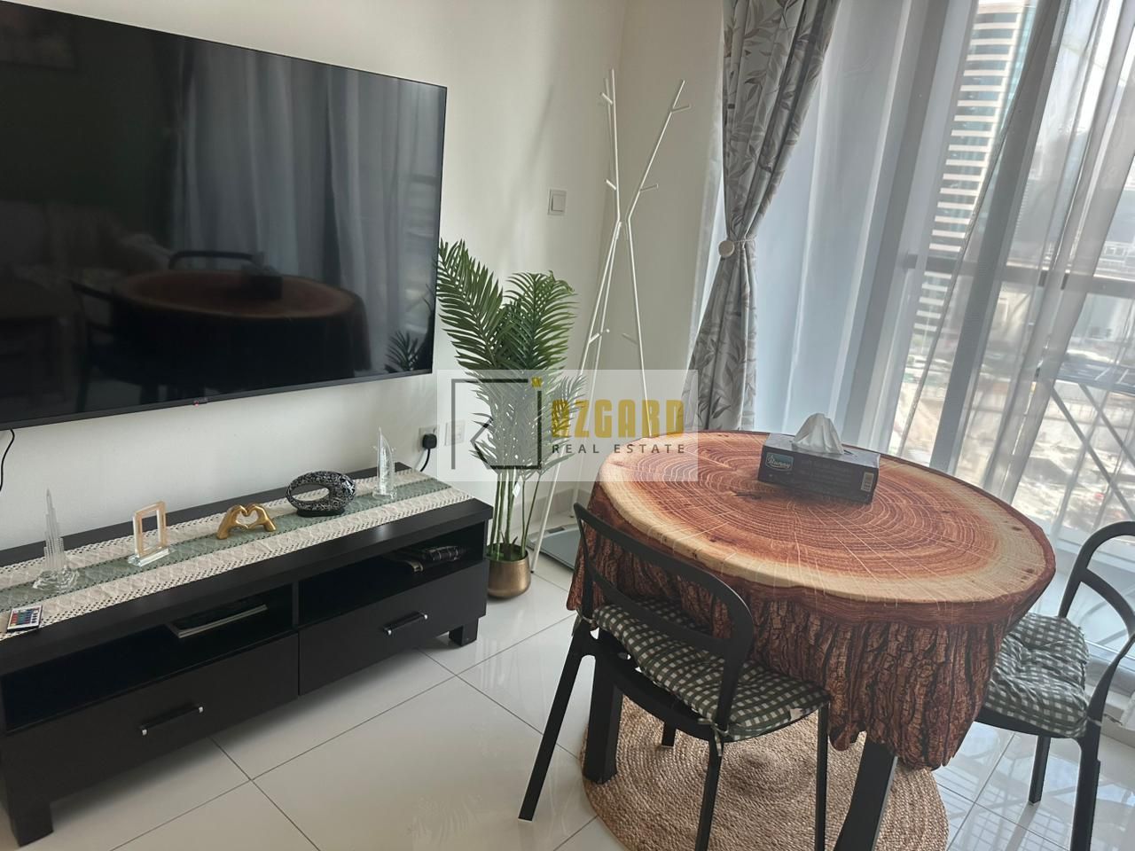 Fully Furnished | Spacious Studio | Mid Floor