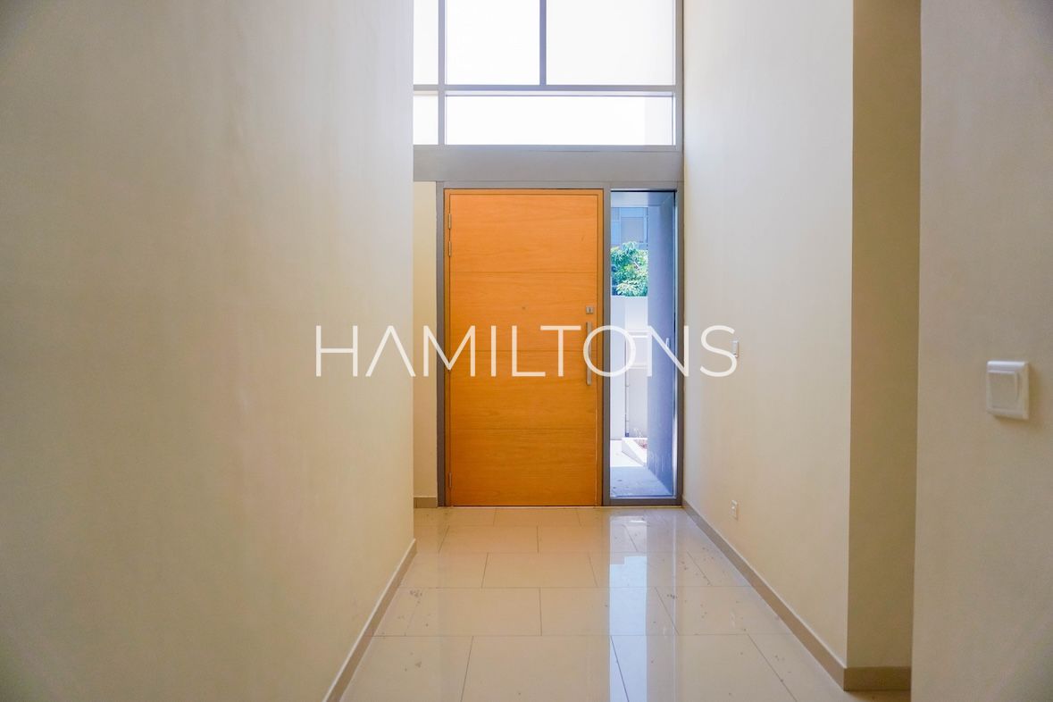 Exclusive Villa | Prime Location | Resale