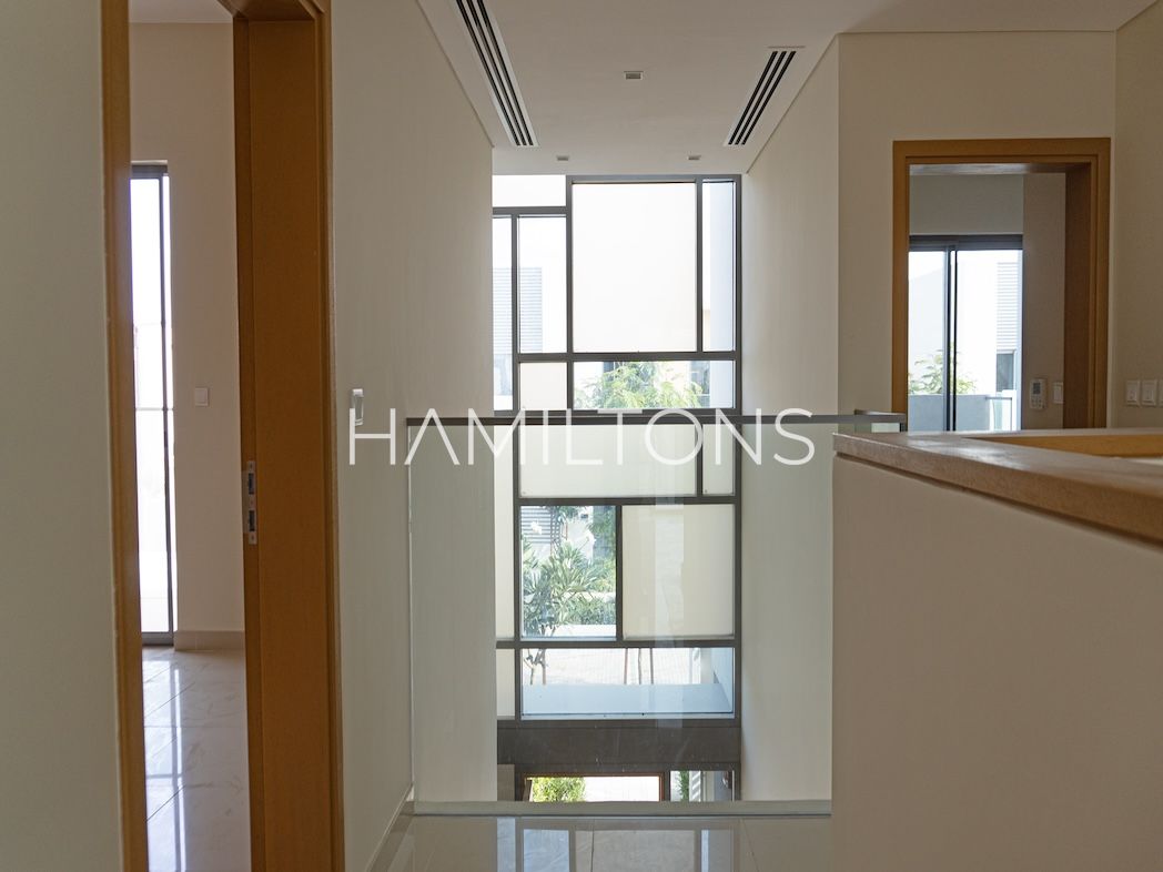 Prime Location Villa | Ideal Investment | Resale