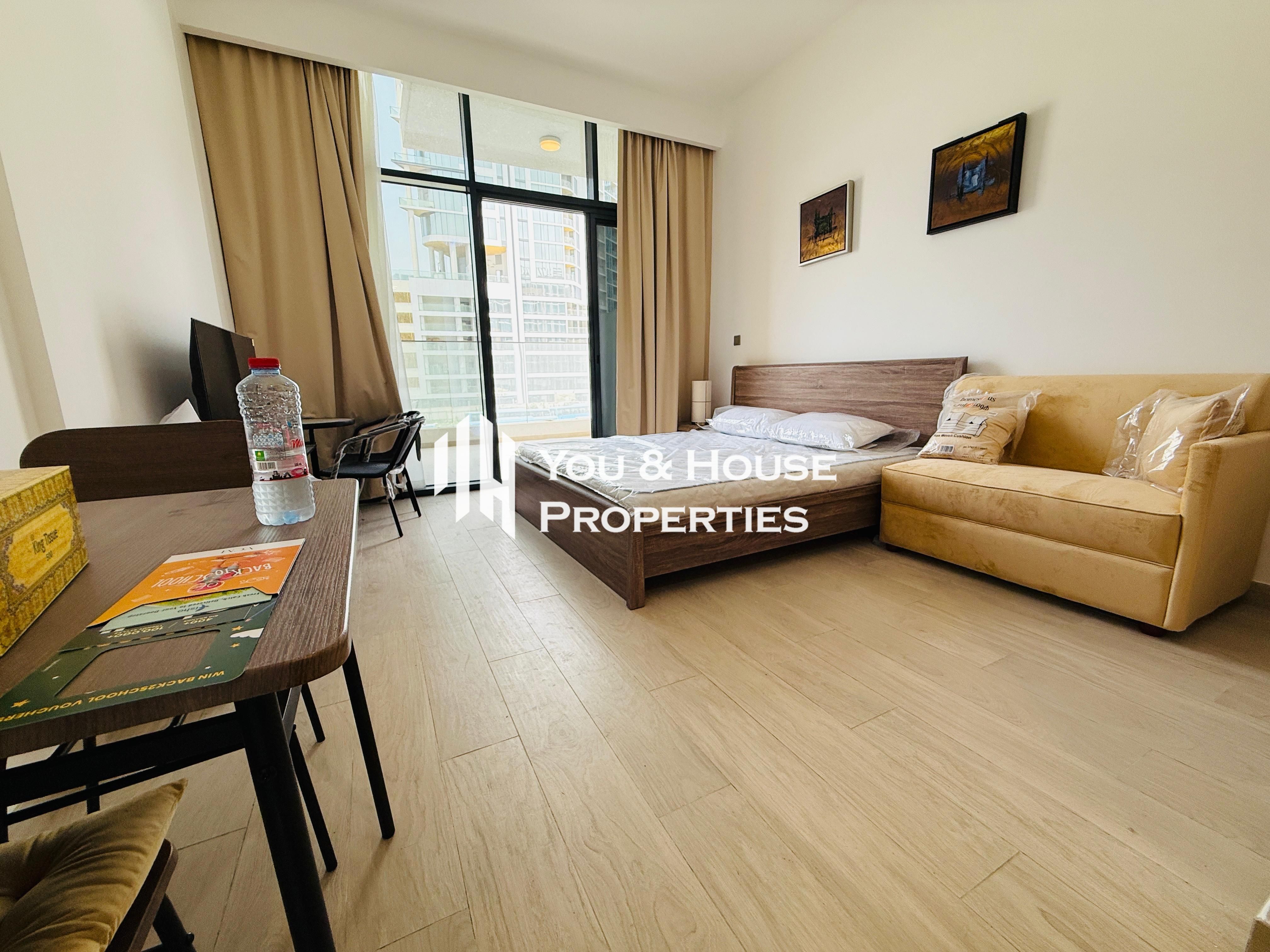 Spacious & Upgraded Studio I High Quality I Prime Location