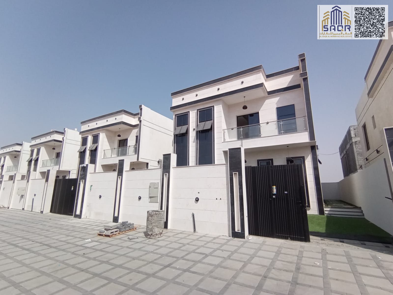 Freehold villa for life / prime location / fees included
