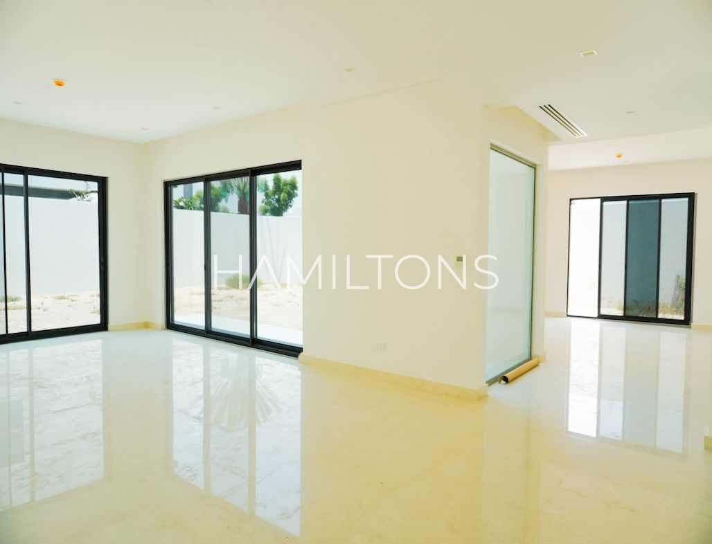 Prime Location Villa | Ideal Investment | Resale