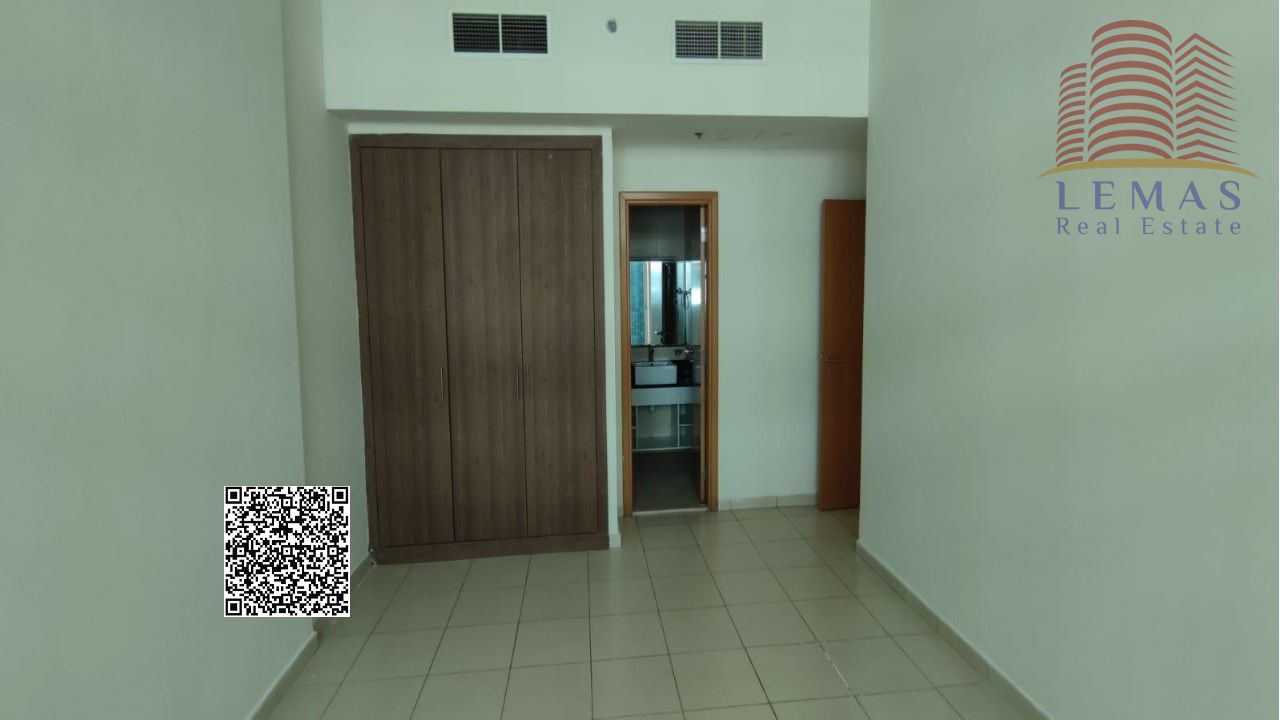 1bhk For sale cash, partial city view, open kitchen