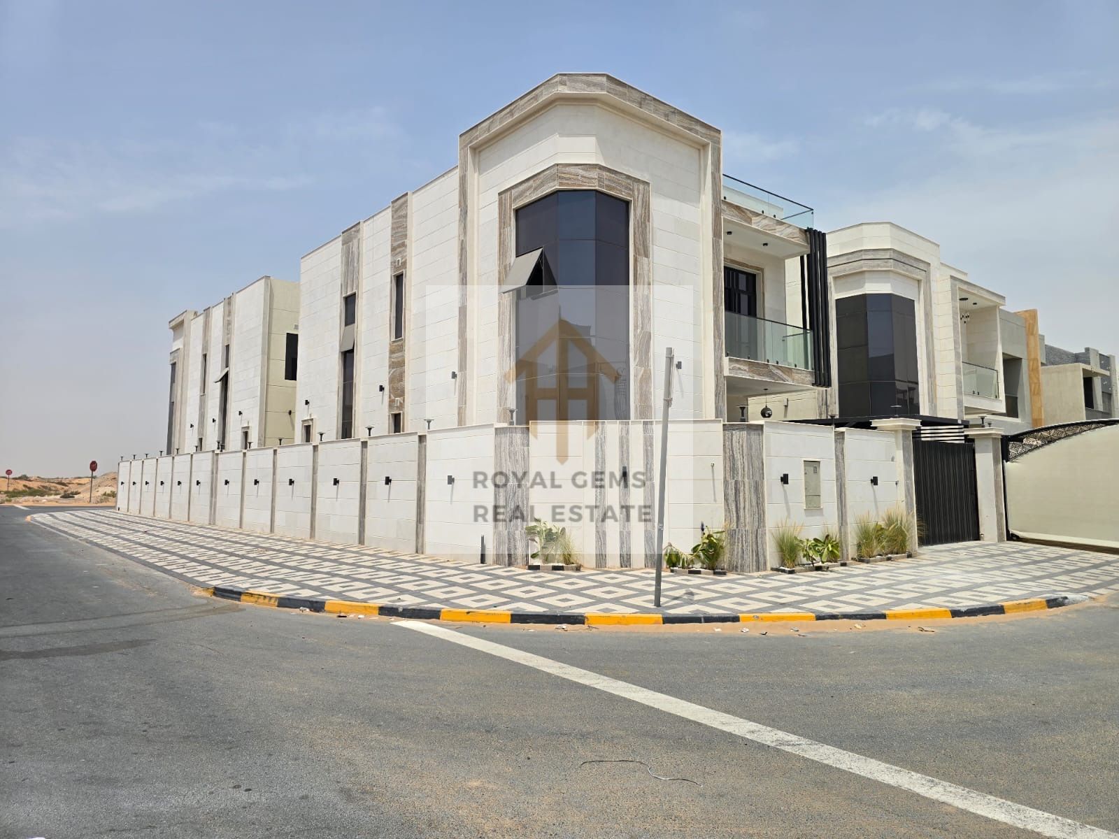 Villa for sale