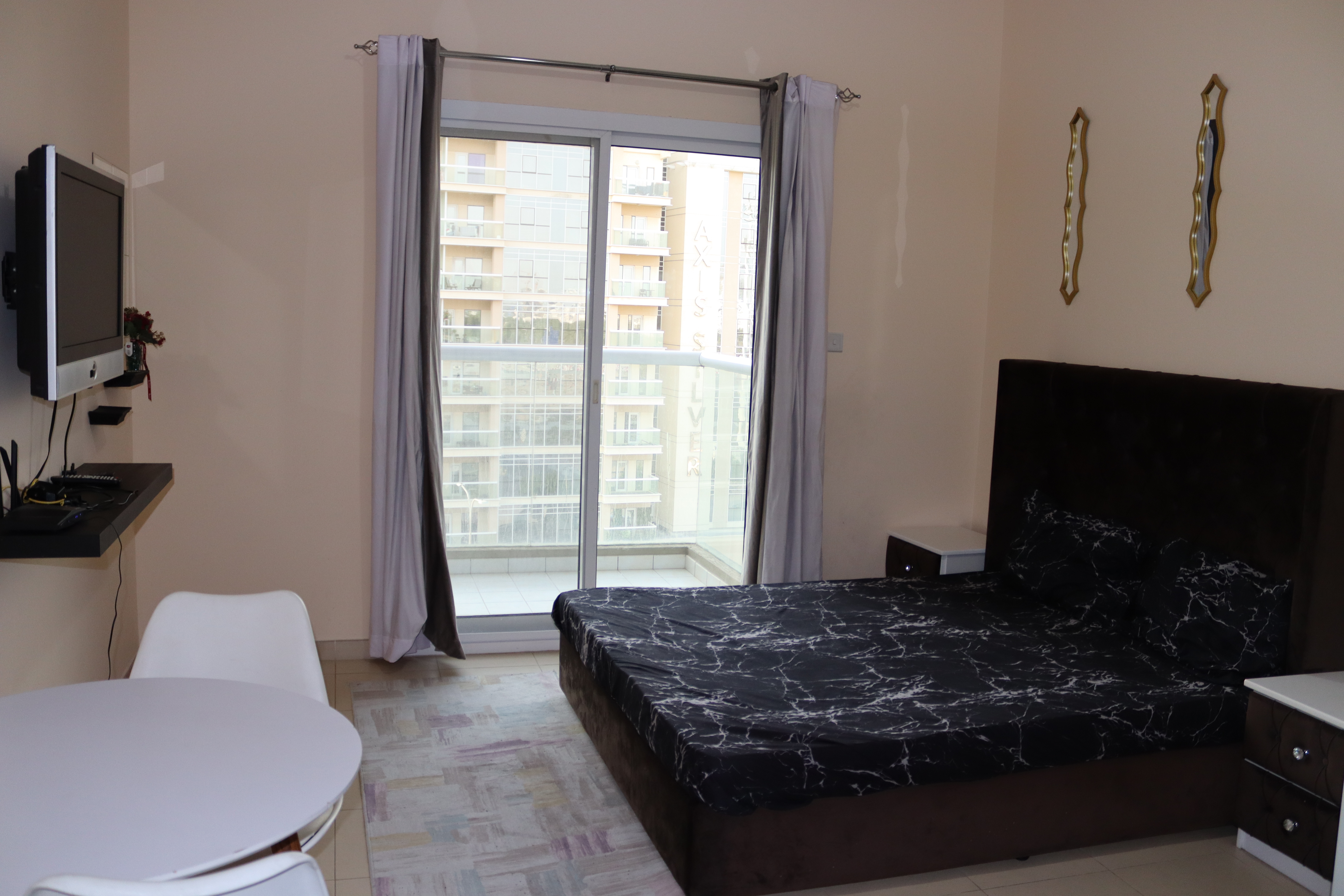 5500 per month including bills fully furnished studio with balcony