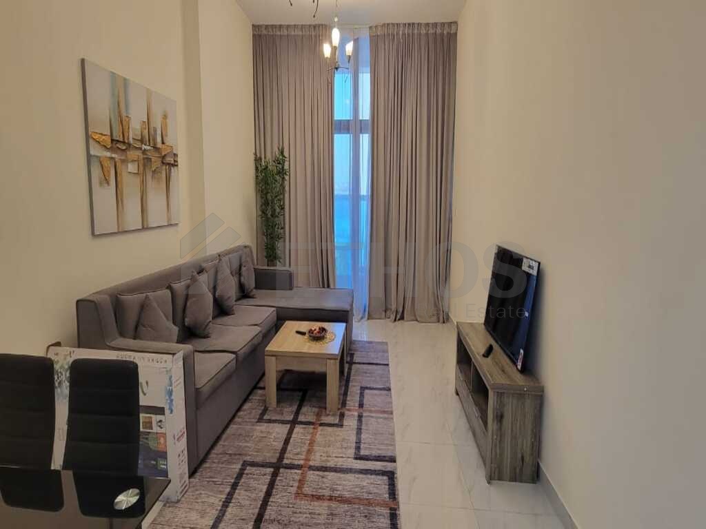 Fully Furnished | High Floor | Close To Mall