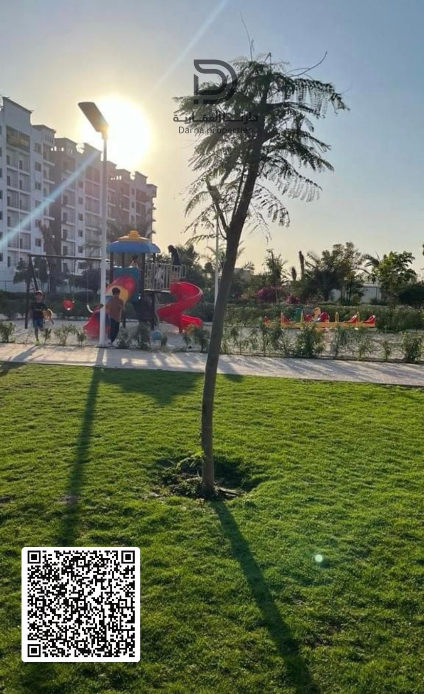 Lowest Price for a 2-Bedroom Apartment in Al Ameera – Phase 3 Under-construction unit with open view of Al Yasmeen Villas Handover in the coming months Details: 2 Bedrooms + Living Room 3 Bathrooms Closed Kitchen Balcony (B12) with open view