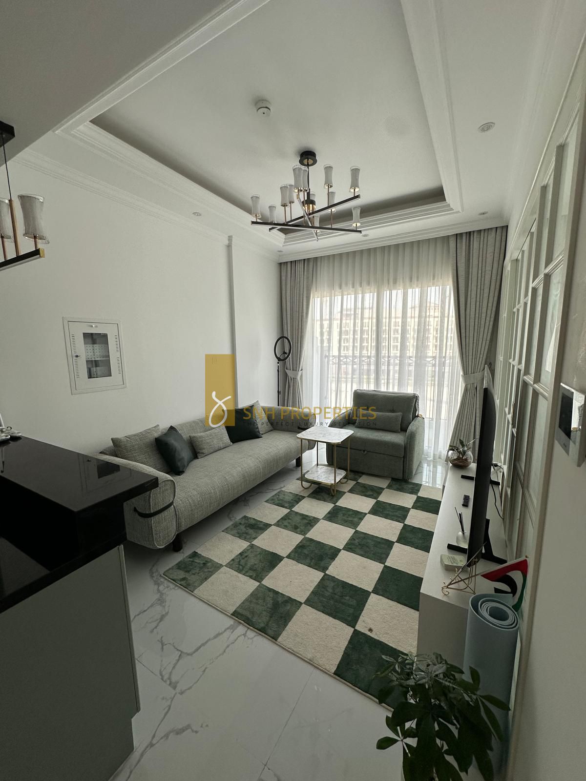 READY TO MOVE IN | FULLY FURNISHED | LUX...