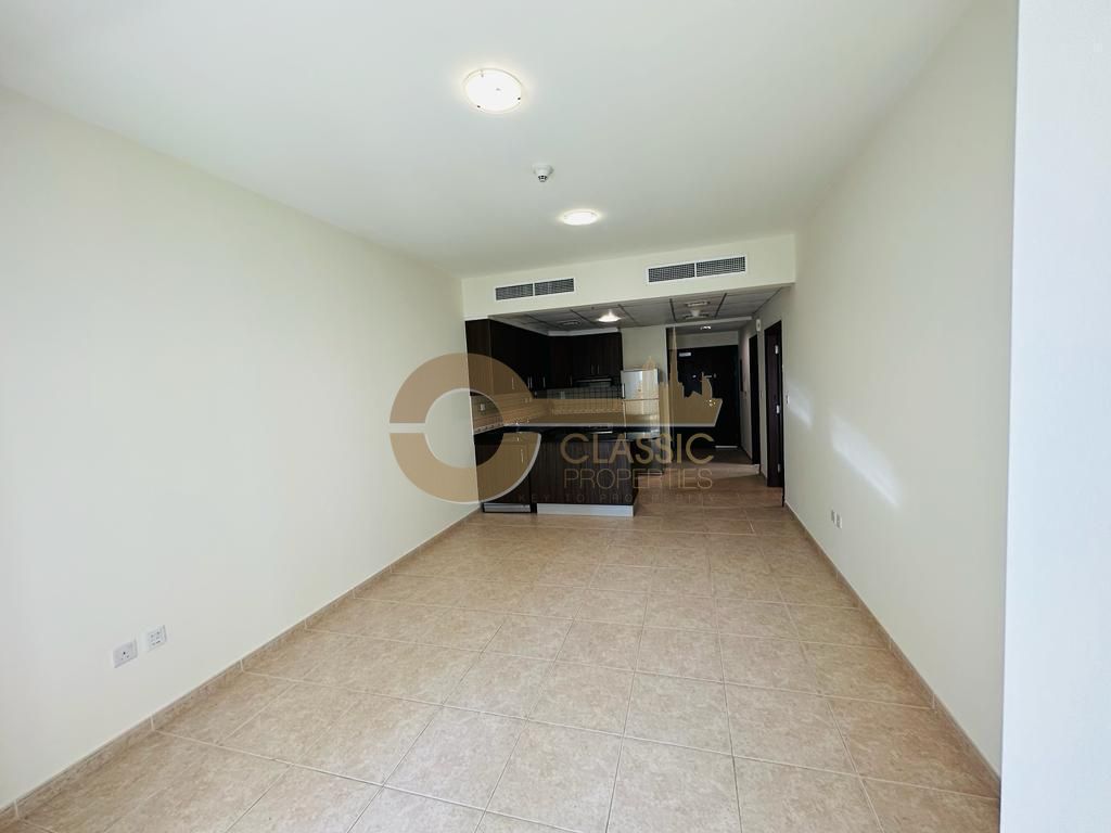 Spacious Layout | High Floor | 1 Bedroom Apartment
