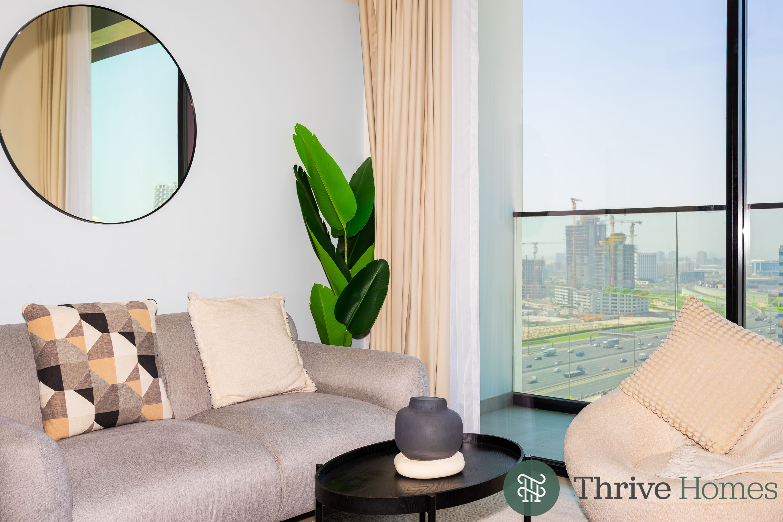 Mid-Floor | Modern Finishings | Central Location | Bills Included