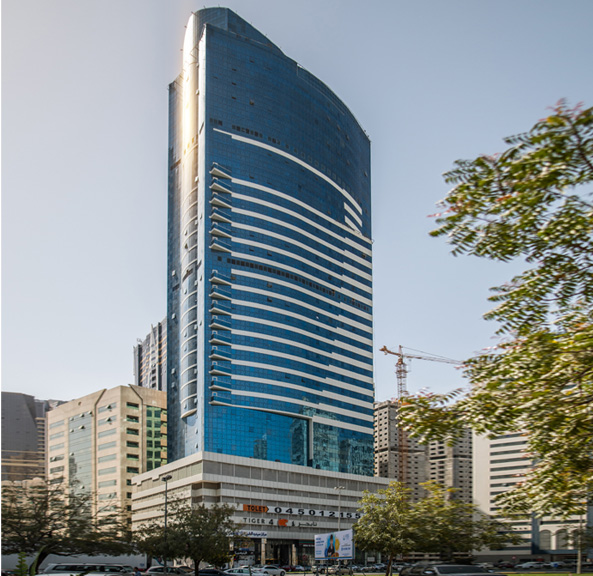 1500 SQRFT SHOP AVAILABLE FOR RENT GOOD FOR RESTOREN,CAFATERIA,LADIES SALOON,NEXT TO ADNOC PETROL STATION NEXT TO NEW SHAWARMAN AL TAWUN MAIN STREET
