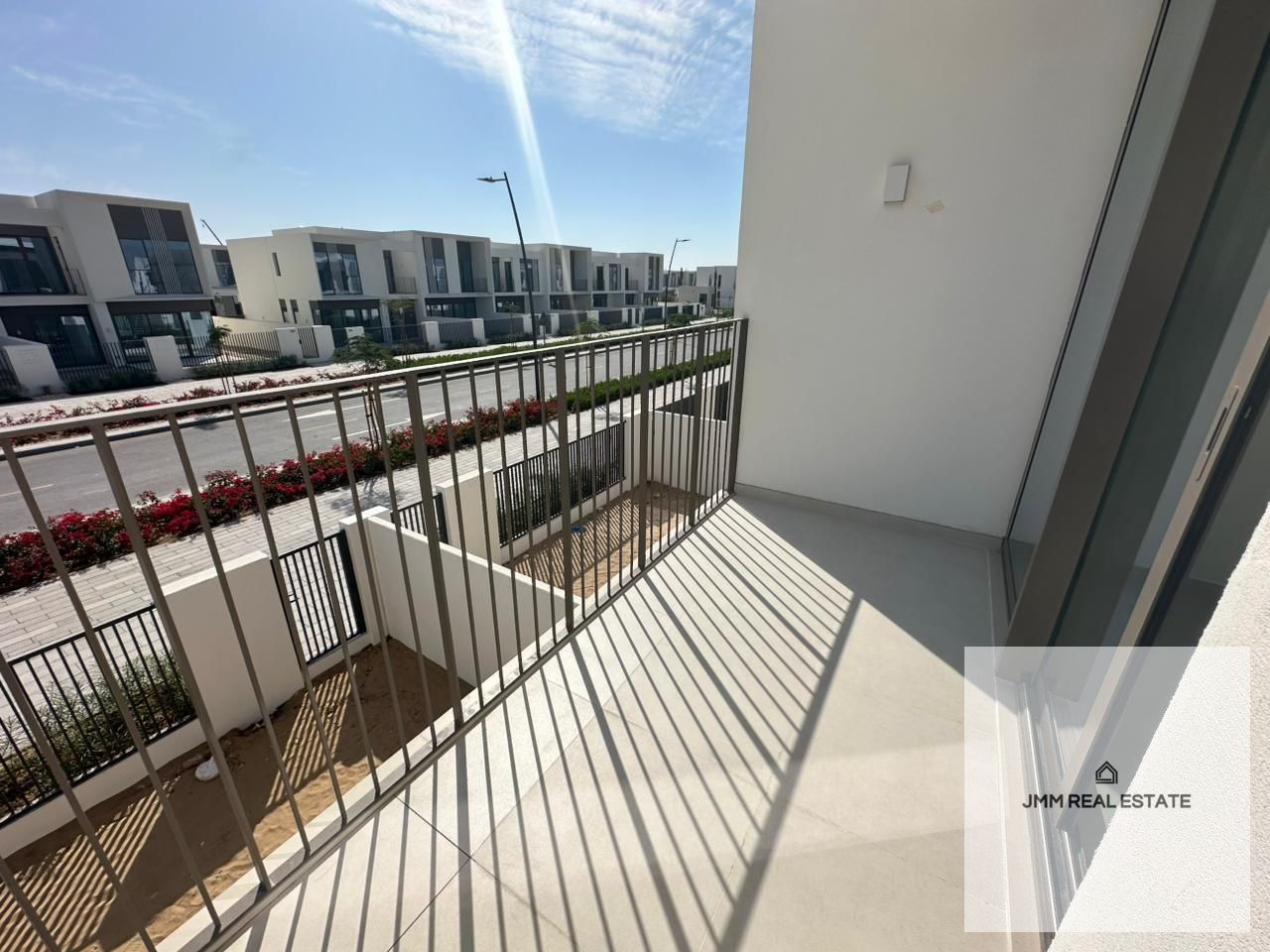 Single Row | Close to Amenities | Brand New