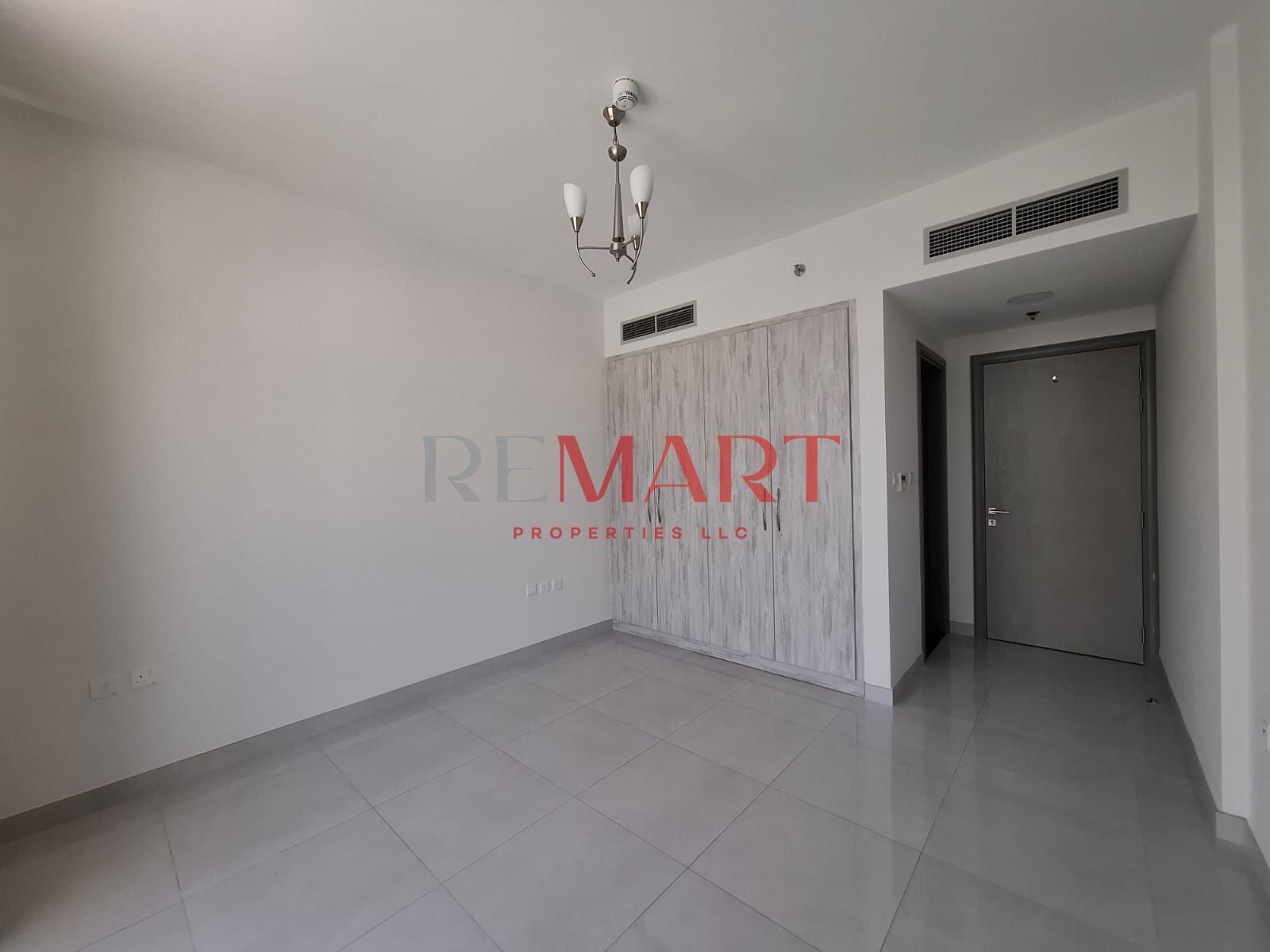 Amazing view | spacious | ready to move