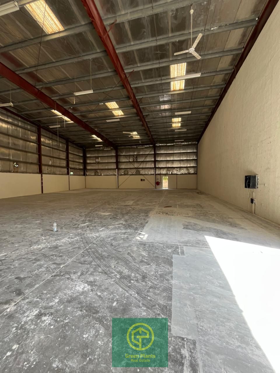 Dubai Investment Park 5,811 sq. Ft warehouse with built-in washroom