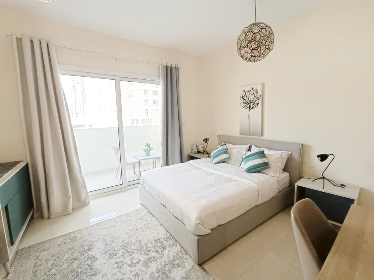 With Balcony Sleek, Fully Furnished Studio in Business Bay