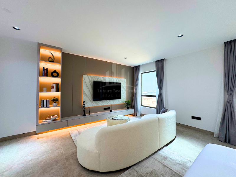 Luxury Upgraded | Sea View | Ready to move in