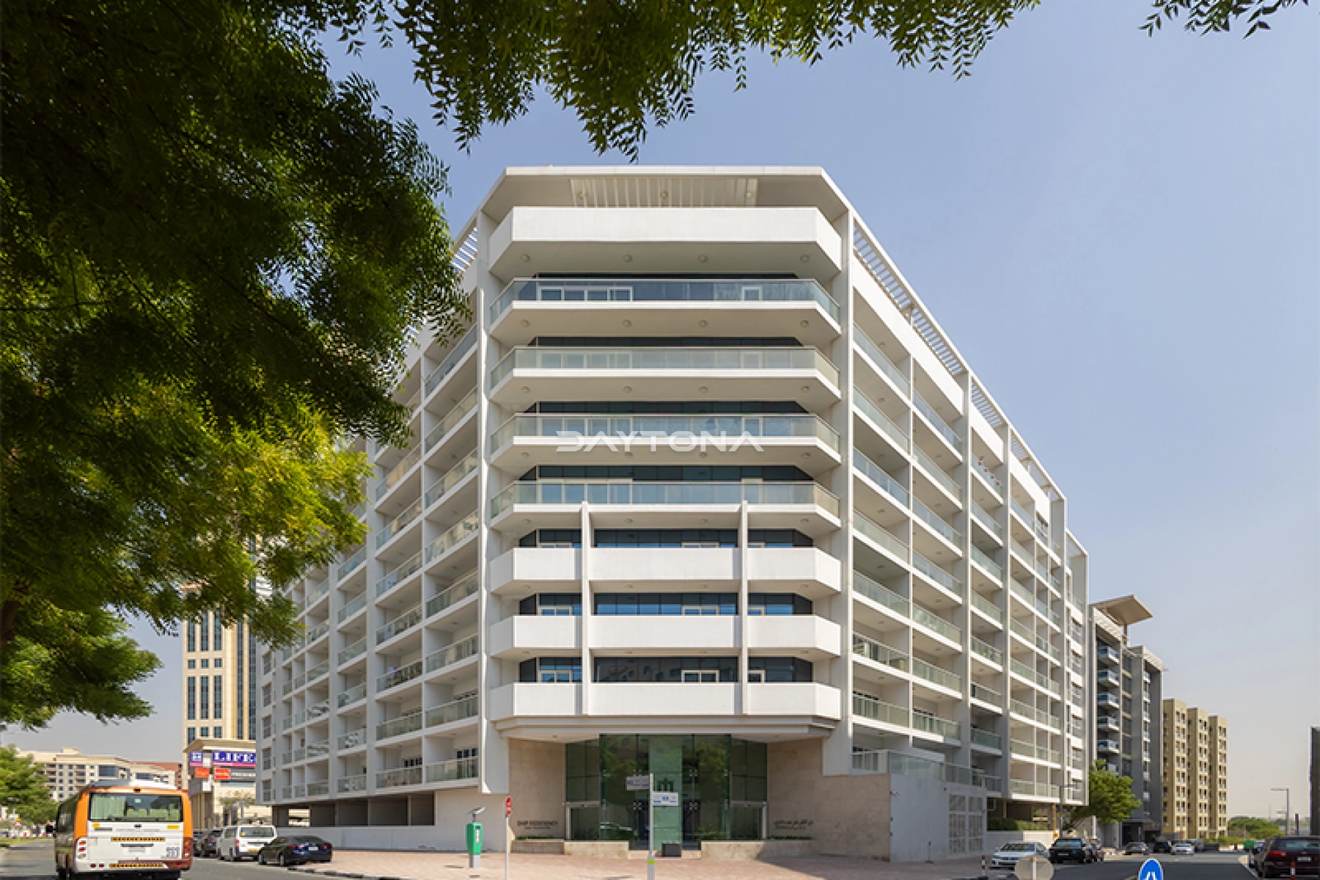 VACANT | 2 BEDROOM | GREEN BUILDING | COVERED PARKING
