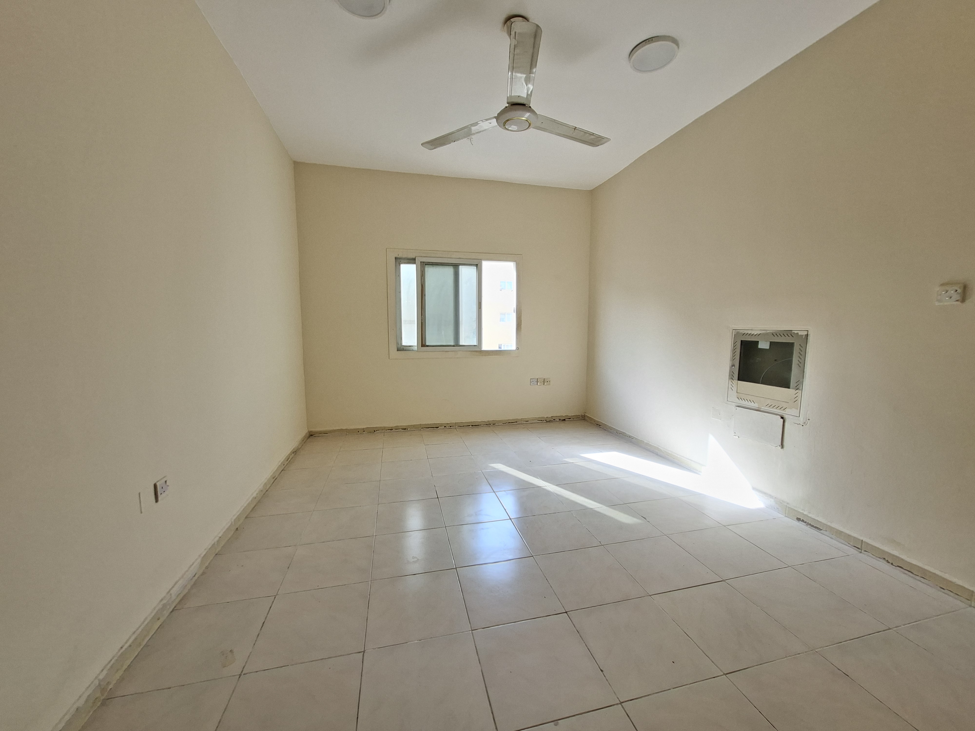 Like Brand new 1. bhk APARTMENT available