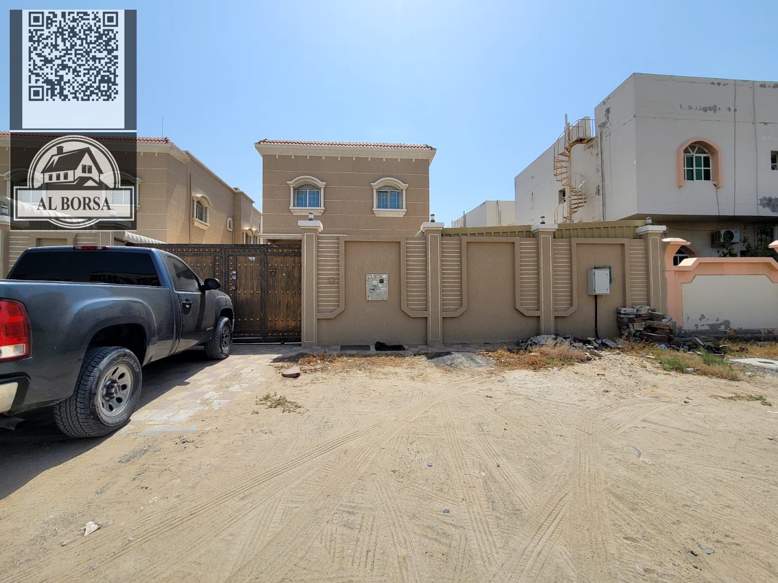 Luxury villa for sale in Ajman Al Rawda 2 | 5 master bedrooms | Including electricity, water and air conditioning.