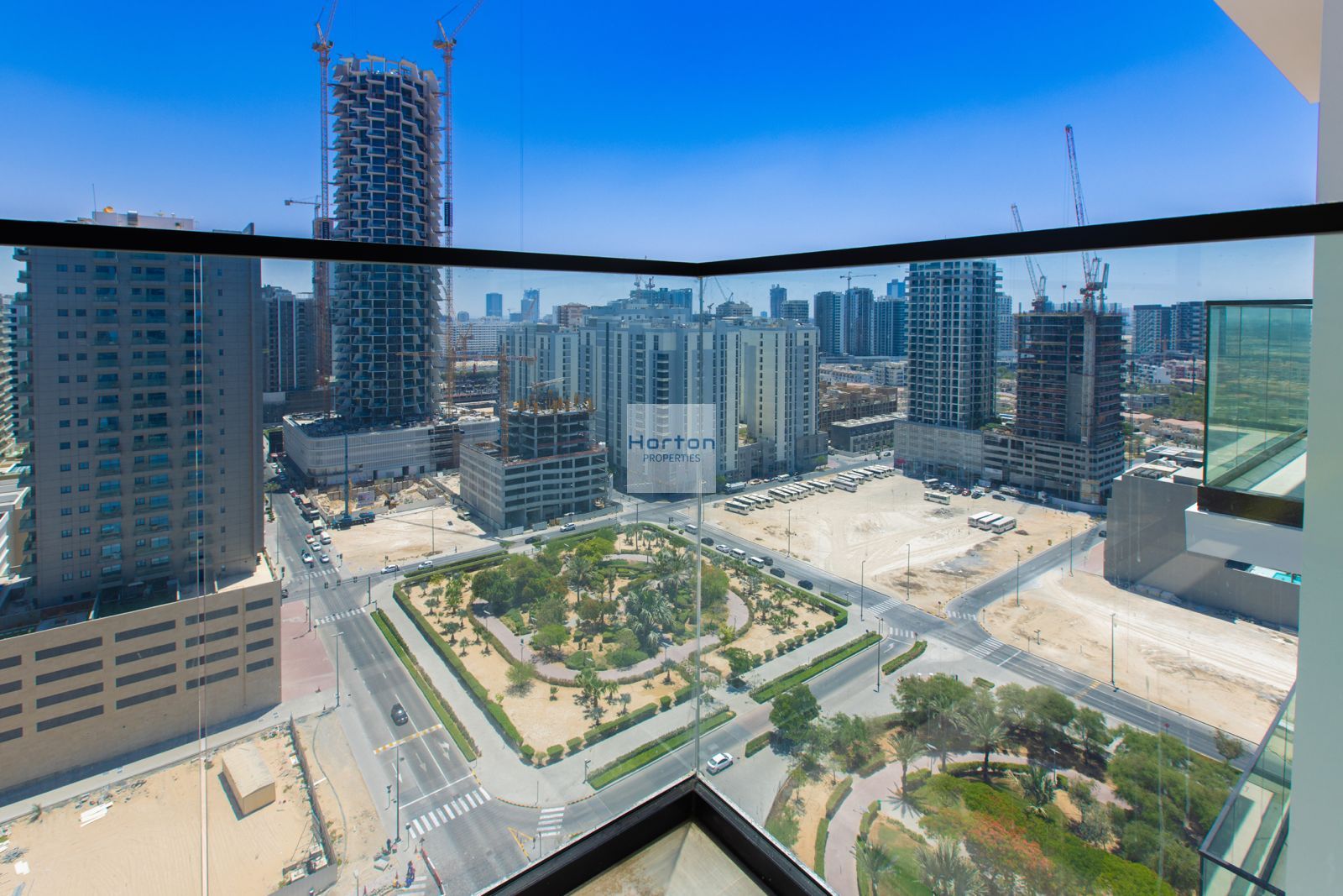 BRAND NEW 2BR I PRIVATE POOL I ROAD&BURJ VIEW
