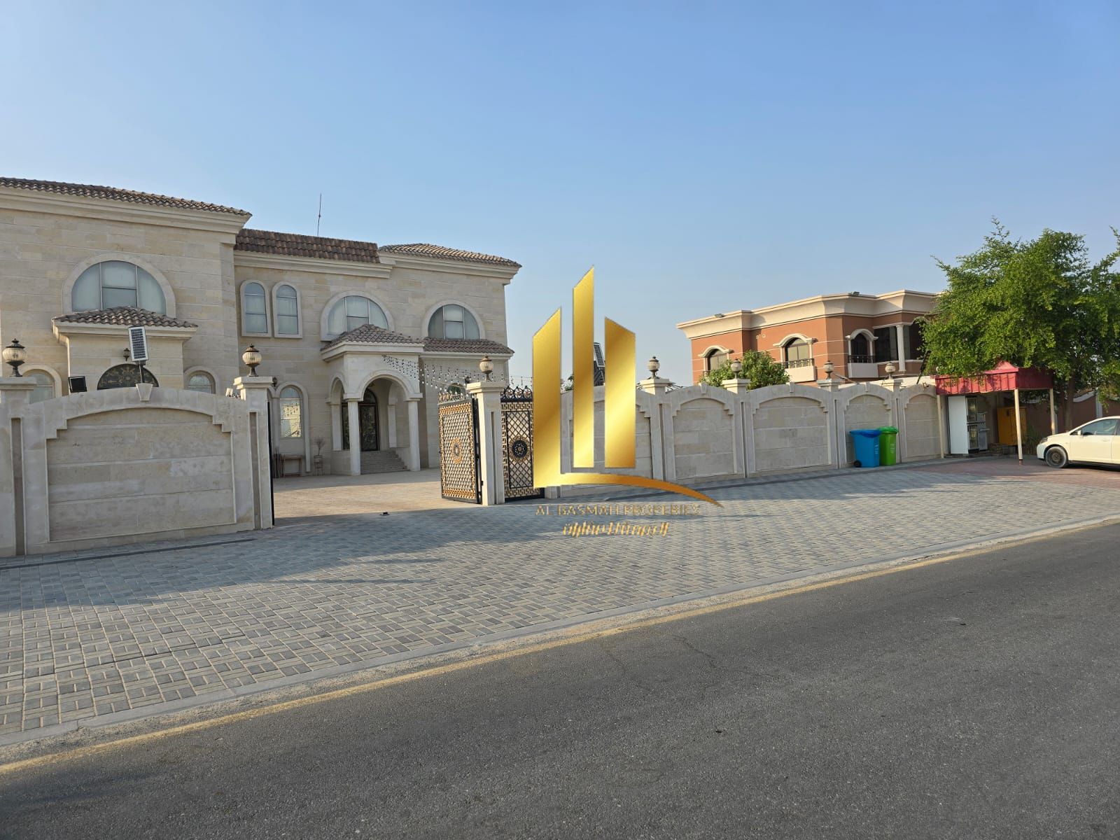 For sale: Luxury villa in the Al-Ruqaybah area, District 4,