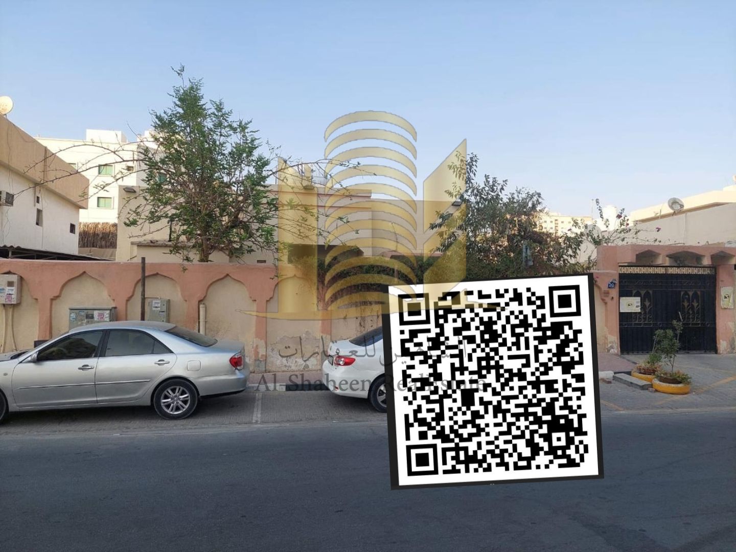 Single-story villa for sale in Ajman, Al Nuaimiya, 3,600 square feet Residential/investment, ground floor, first floor Old villa income: 40,000 dirhams per year On an asphalt road Very close to the Dubai and Sharjah exits, Mohammed bin Zayed exit, and clo