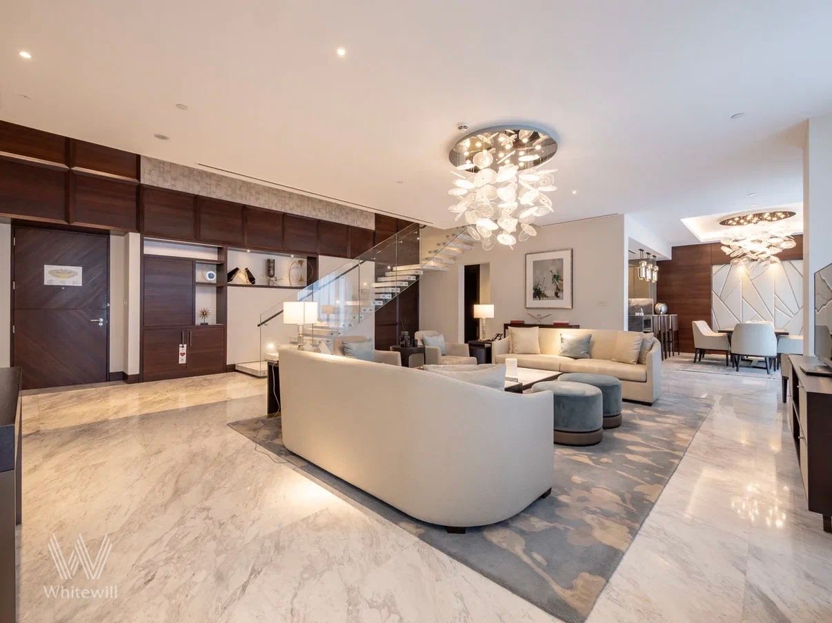 Life Above the Skyline | Duplex |Burj Khalifa View