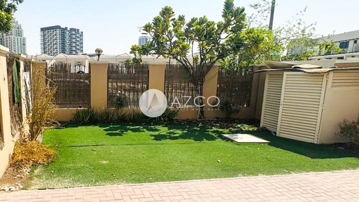 Beautiful 3BR Upgraded Townhouse | Landscaped Private Garden | Available Now
