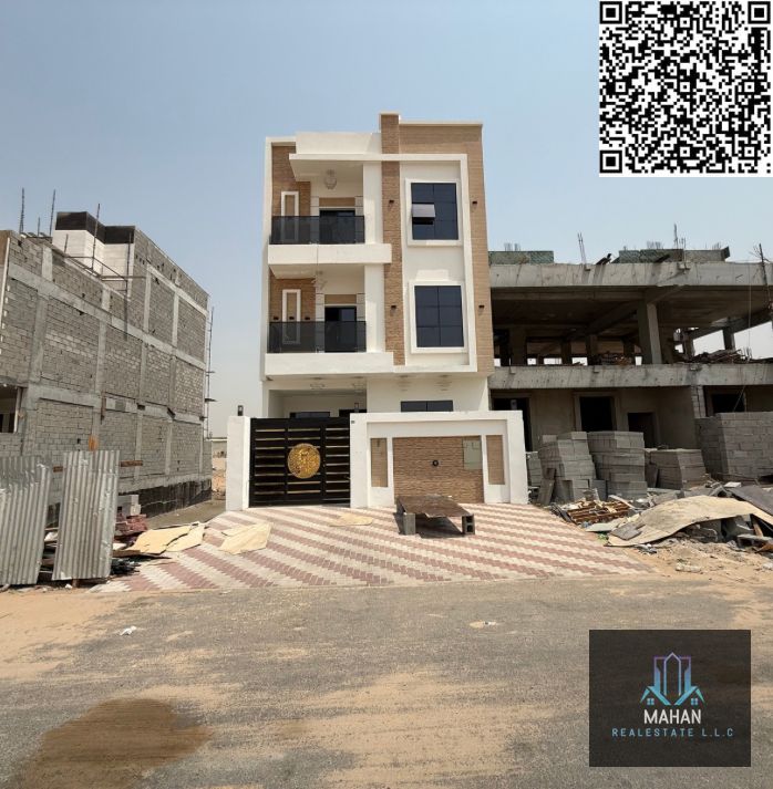 Town house for sale in Ajman Al Yasmeen 5 master bedroom 2 hall majlis and kitchen land area 1730 Sqft