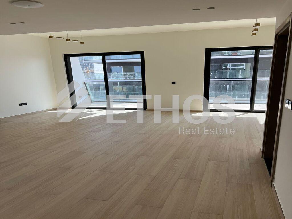 Smart Home | Bright and Spacious | Community View