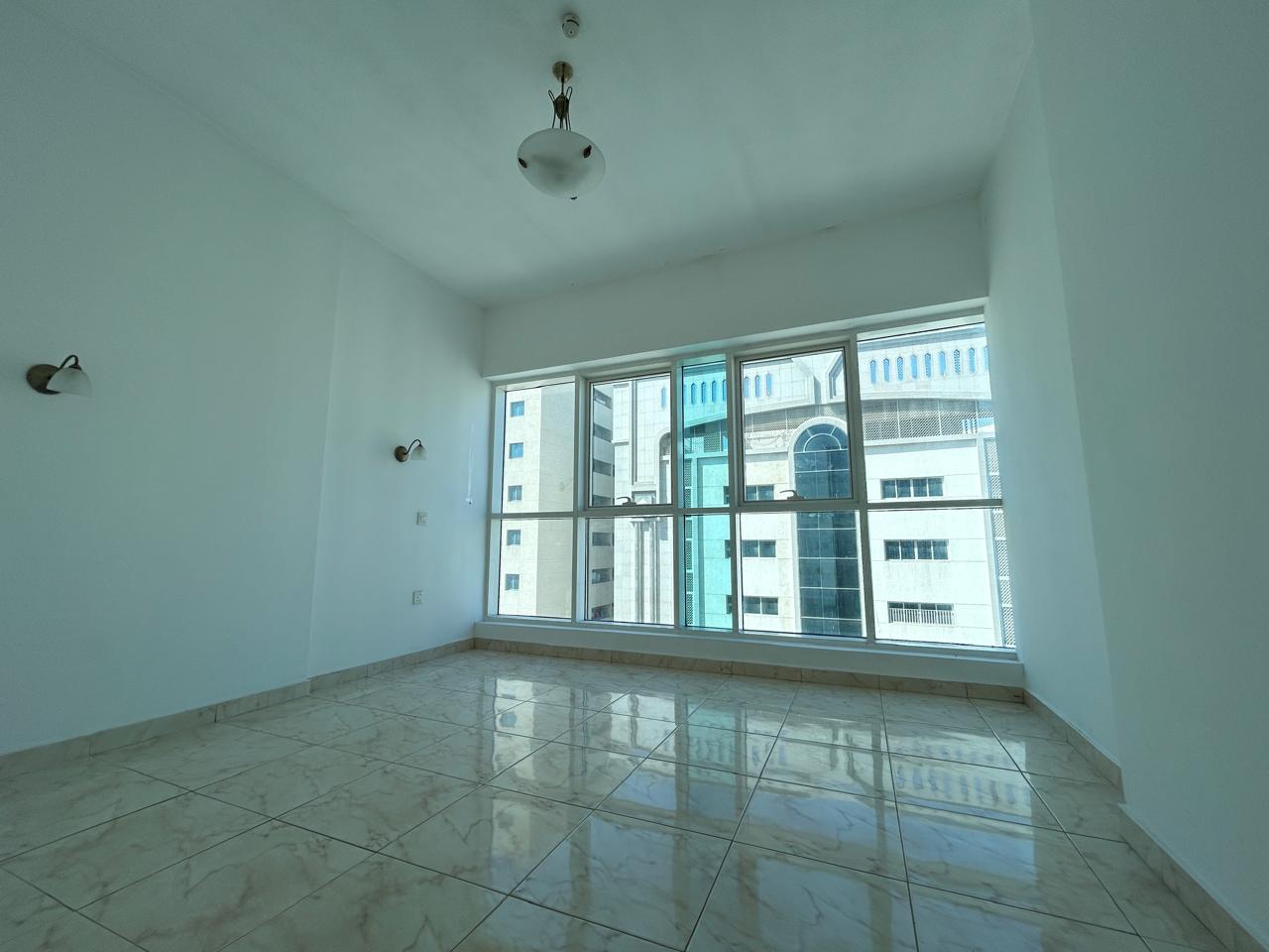 Lavish 2BHK: Chiller free: with Gym,pool: Prime location' For Family