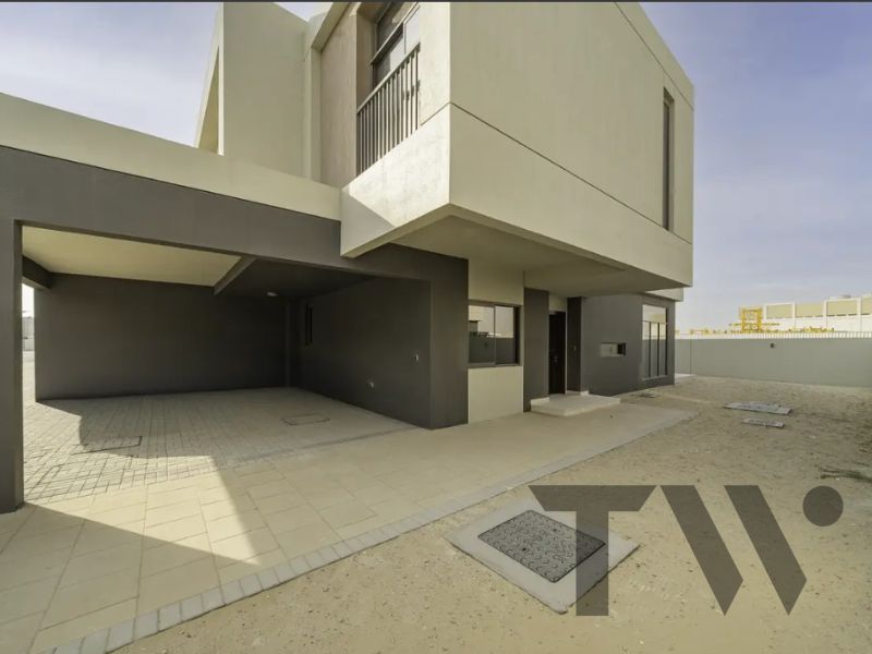 Furnished 4BR Villa | Vacant | Beachfront
