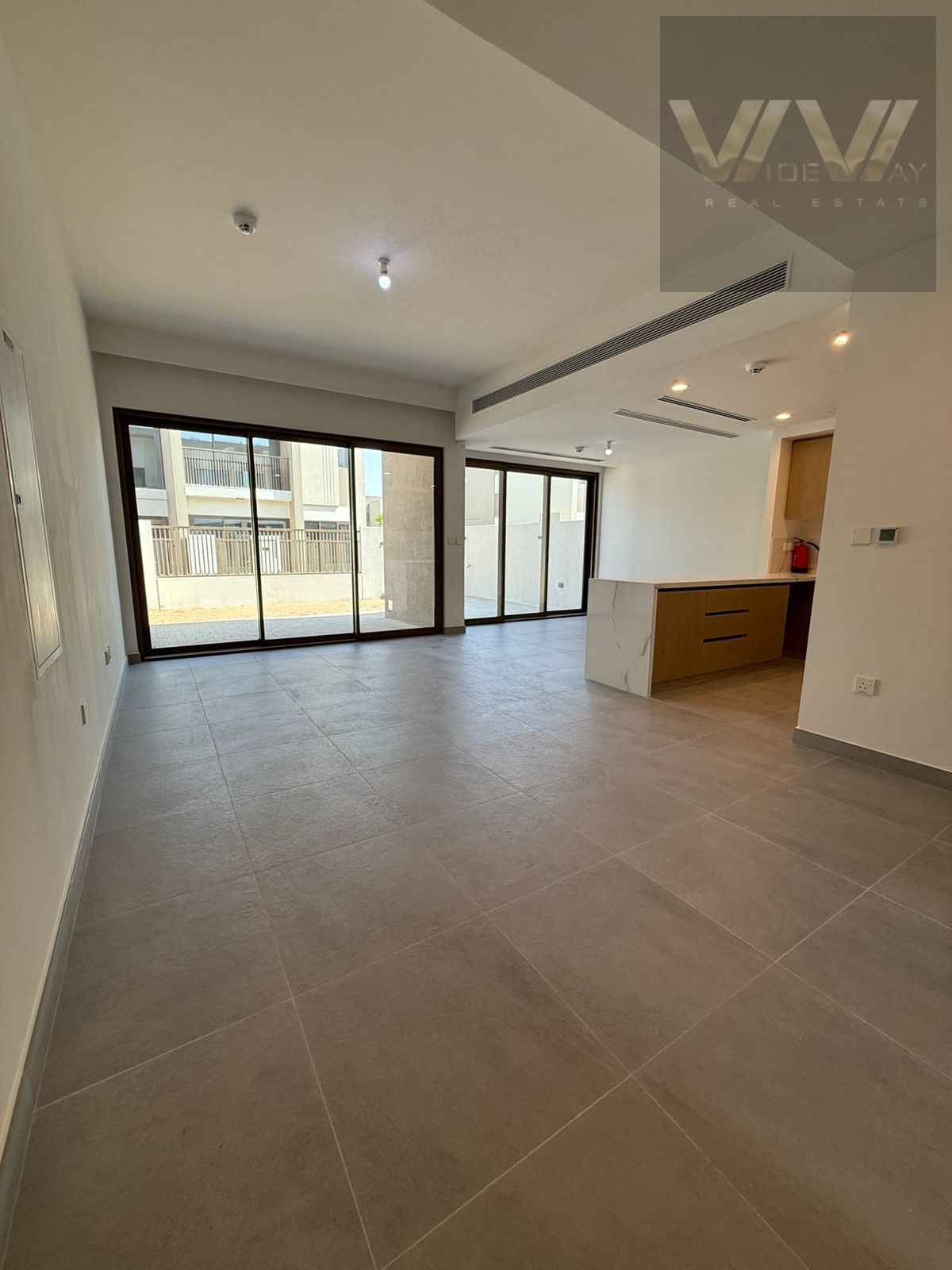 Brand New | Close to Entrance | Walking distance to Pool