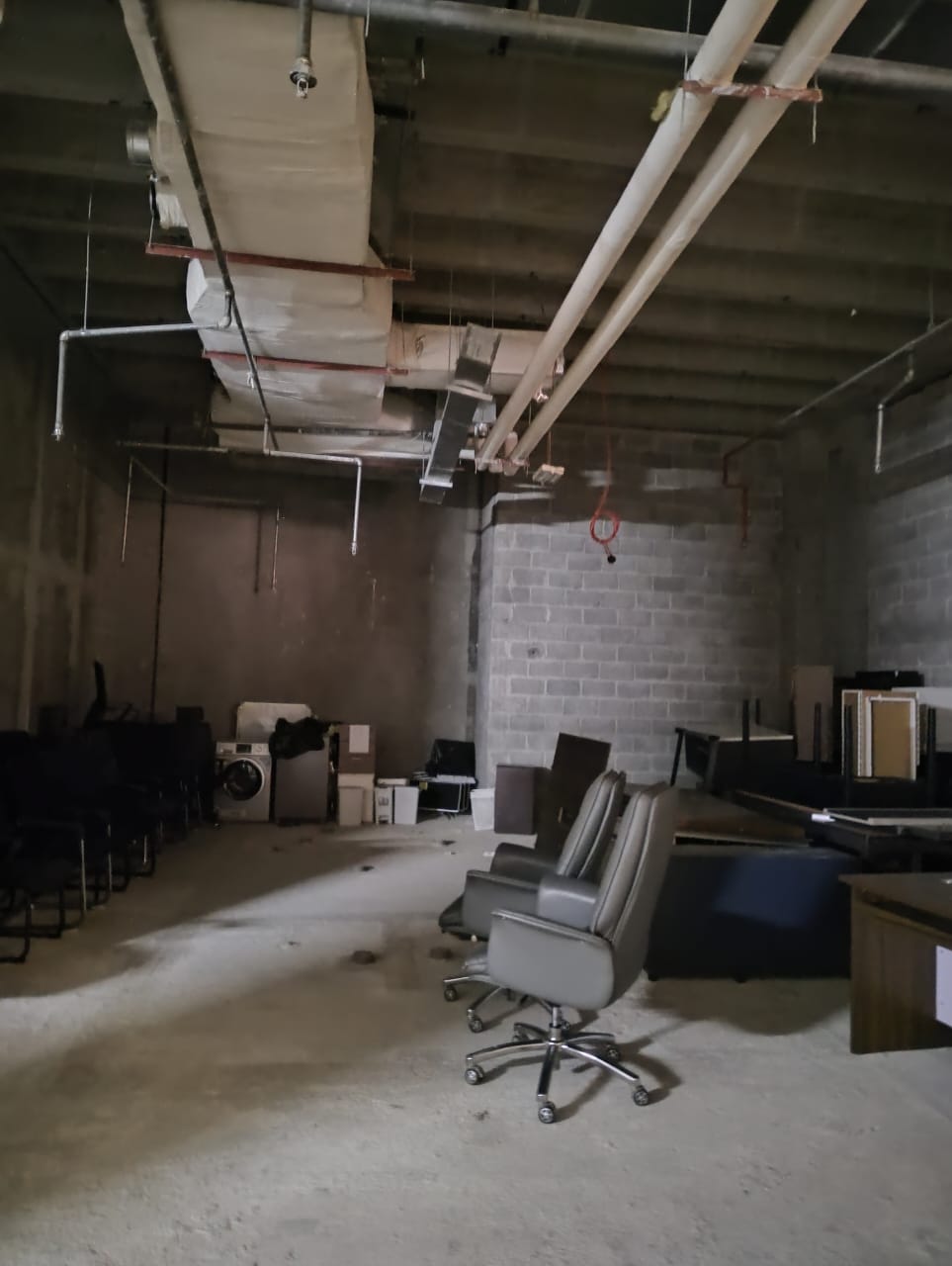 Separate Office For Rent (Near Baniyas Metro station )4386 sqft
