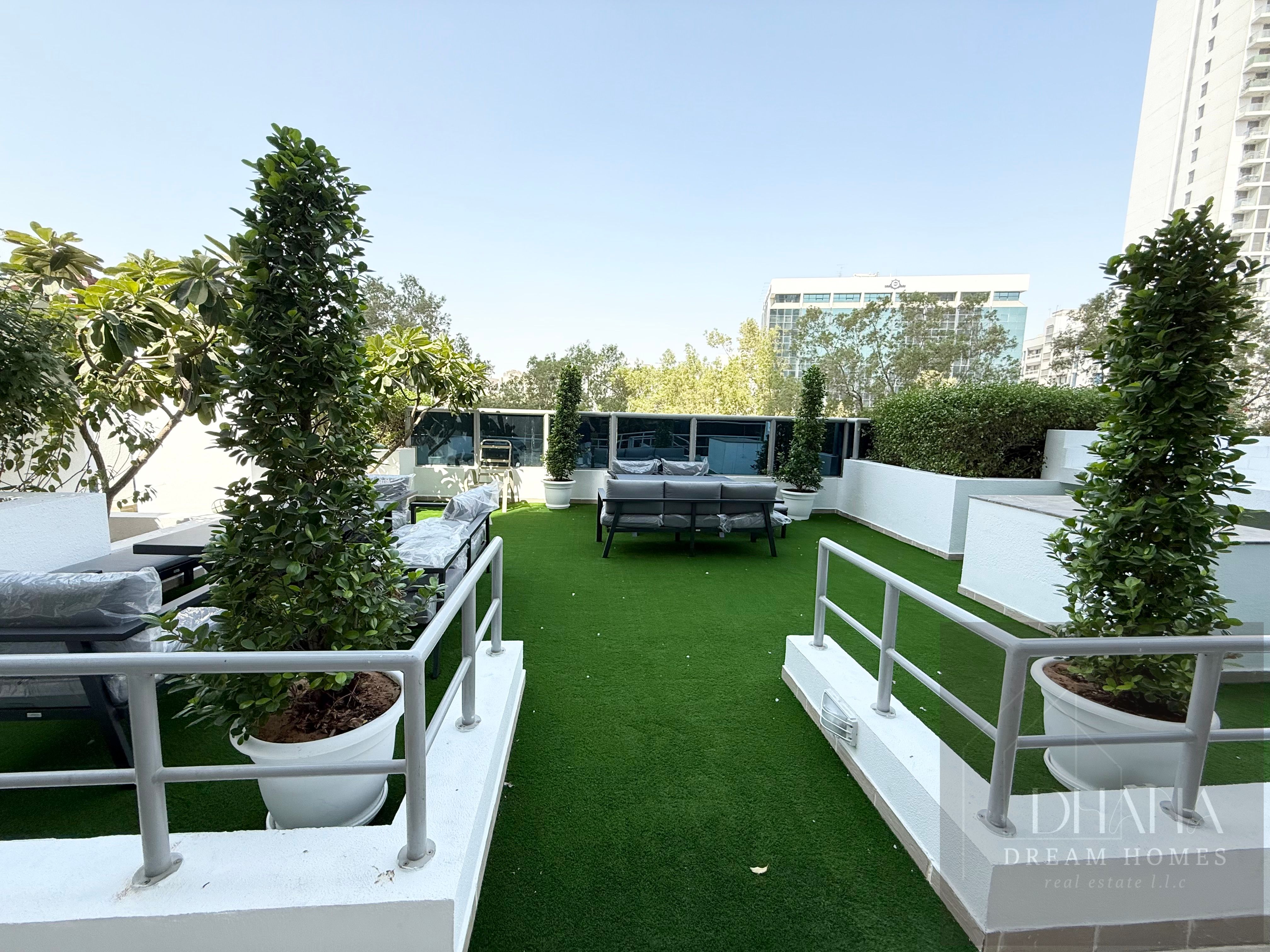 Luxury 2BR | Chiller Free | Fully Equipped Kitchen