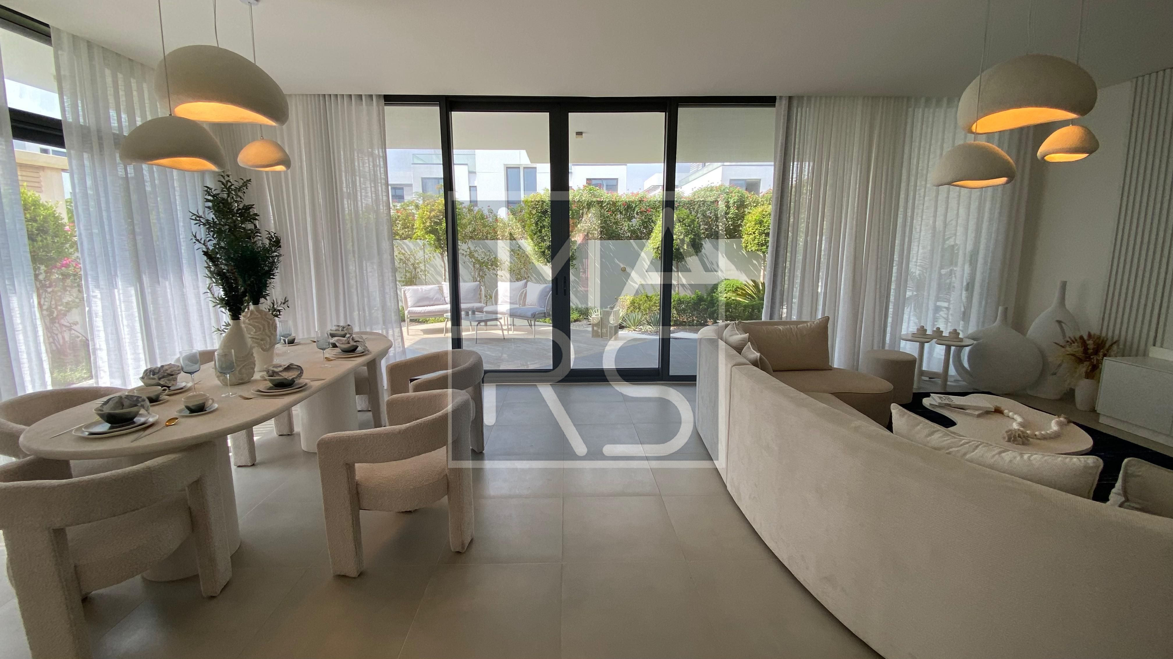 Big Layout | Fully Furnished | 4 Gifts | Limited offer