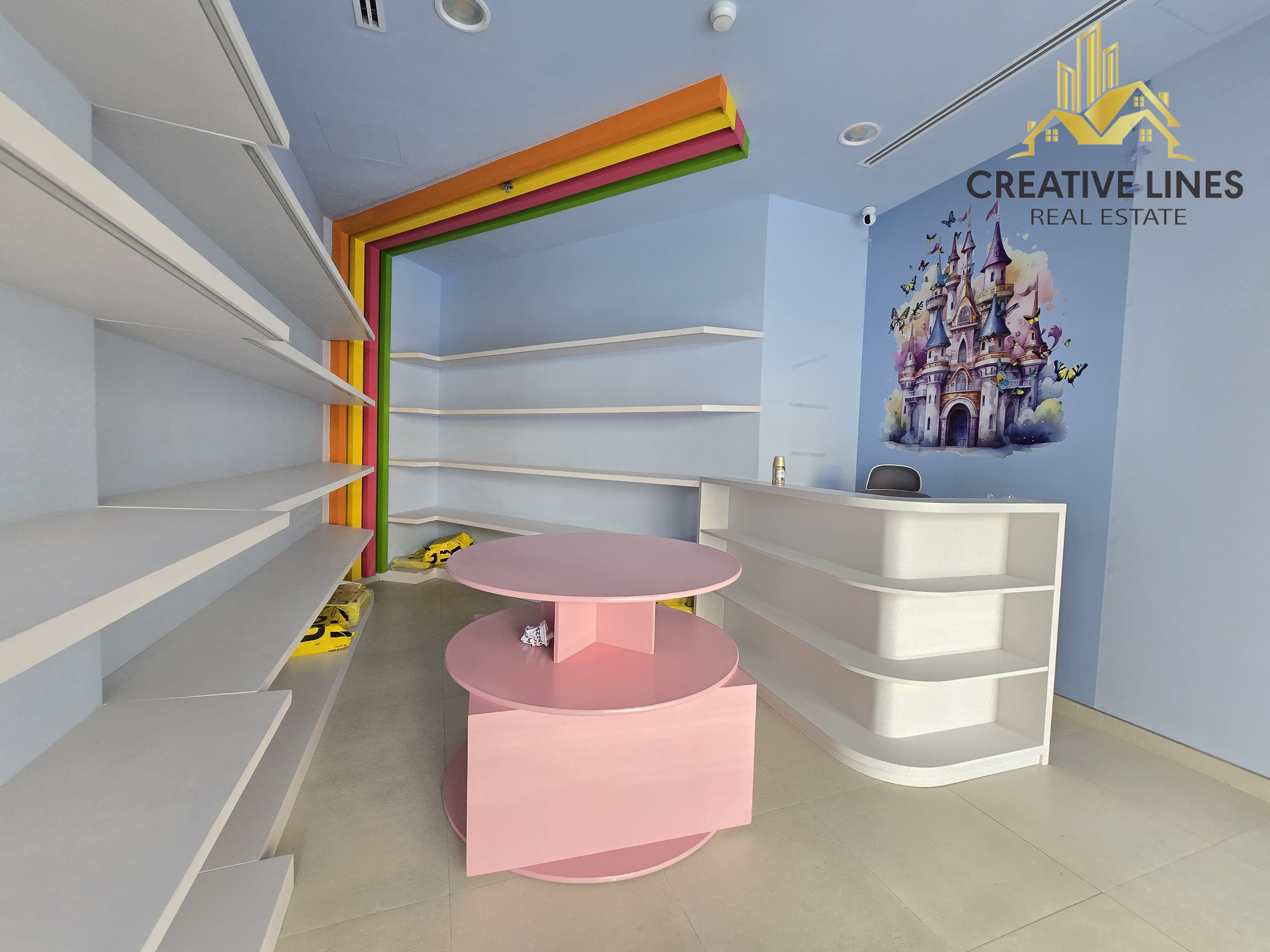 Front Parking || Prime Location || High Footfall || Affordable price