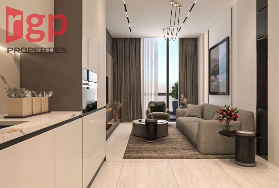 Spacious 1BR | Pool/Amenities View