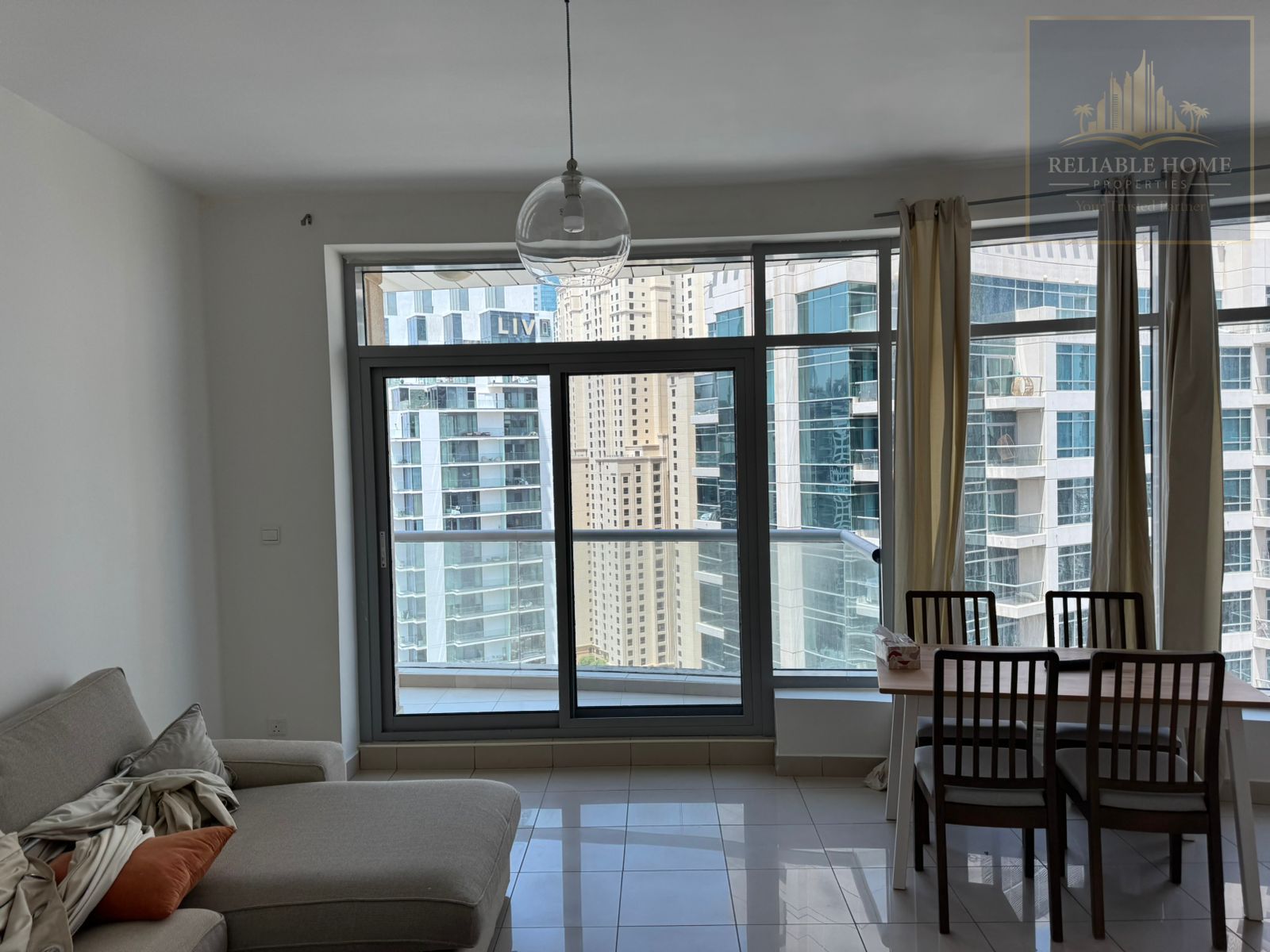 Furnished Apartment in Dubai Marina