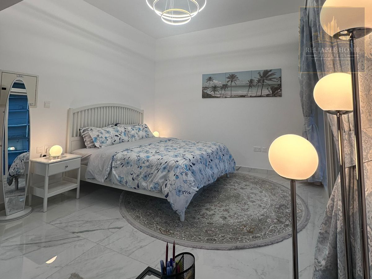 Luxurious Studio Living at Azizi Aliyah Residence