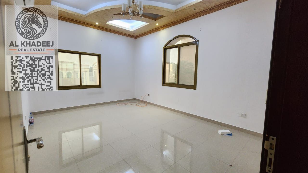 Luxury villa with elegant design for sale in Al Rawda 3 - Ajman | 5 master bedrooms + living room + 2 kitchens + maid's room | Price 1.65 million inc